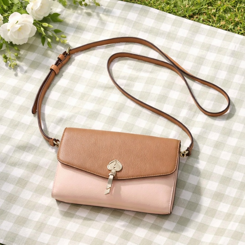NWOT Marti color block pebbled leather Kate Spade strap inside!